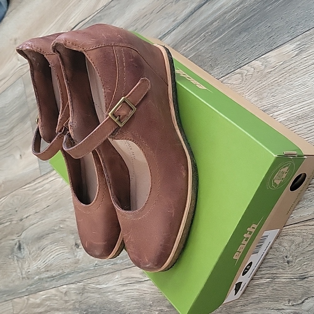 Earth Boden Shoes size 7